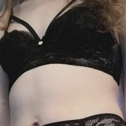 ElleSkye
