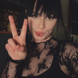 JynXXinthehotseat
